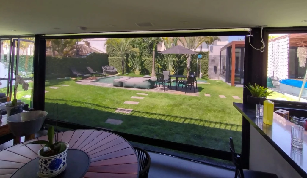 Toldo Articulado em Policarbonato